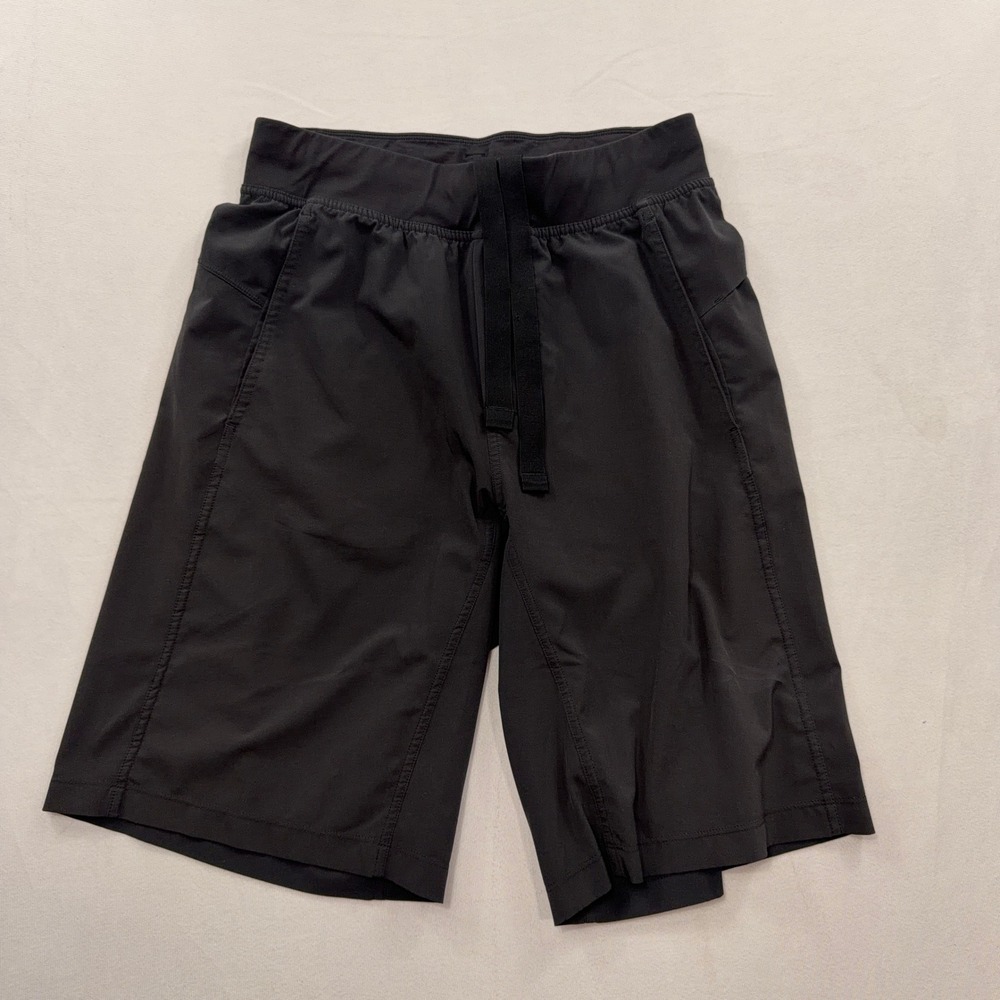 Lululemon Shorts Lightweight Athletic Drawstring Pockets Black Mens Size S